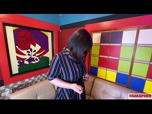 ❤️ Cutie Japanese pẹlu awọn omu nla ṣe baraenisere pẹlu awọn nkan isere ibalopọ ati pe o ni orgasm kan. O sọrọ ninu ifọrọwanilẹnuwo kan nipa iriri onibaje rẹ. Awọn ori omu nla ati obo ti o ni irun ti n kerora. Osaka onihoho ☑  Ibalopo ﹏